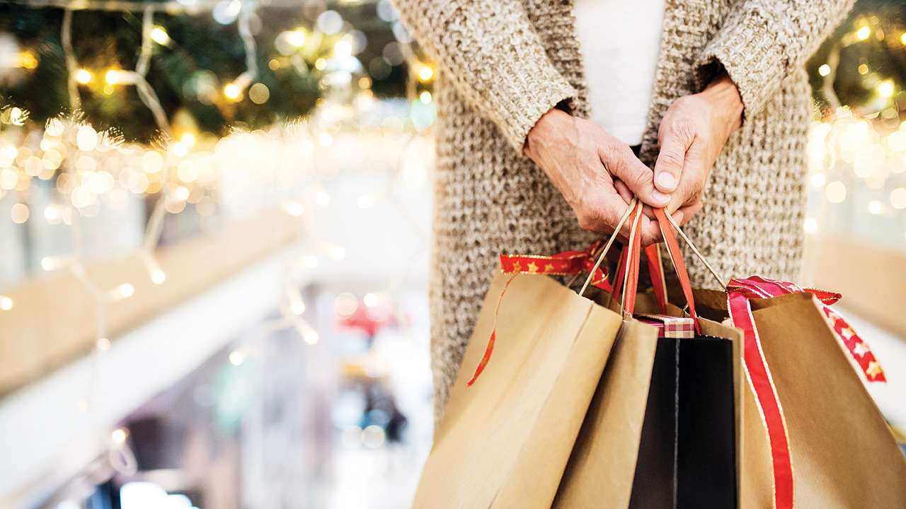 Consumer's New Year Shopping Plans in 2022